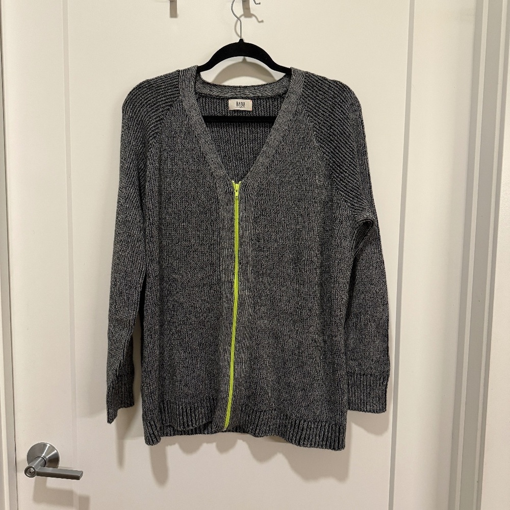 R898 Gray Marled Knit Zip-Up Cardigan with Neon Yellow Zipper